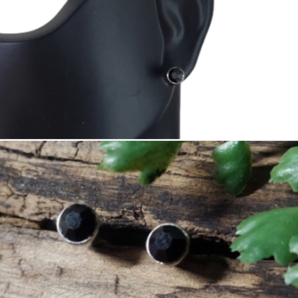 E480 Minimalist Black Crystal Stud Earrings - Picture 2 of 16